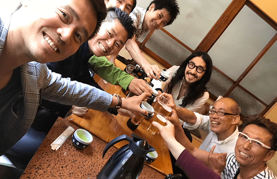 東証Arrowsの見学後、鳥徳さんでランチ会