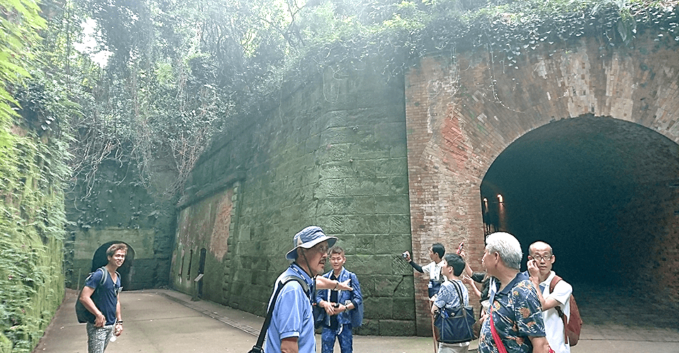 まるで天空の城ラピュタのような猿島