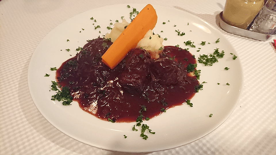 カンティーヌ アリ・バブの牛ほほ肉